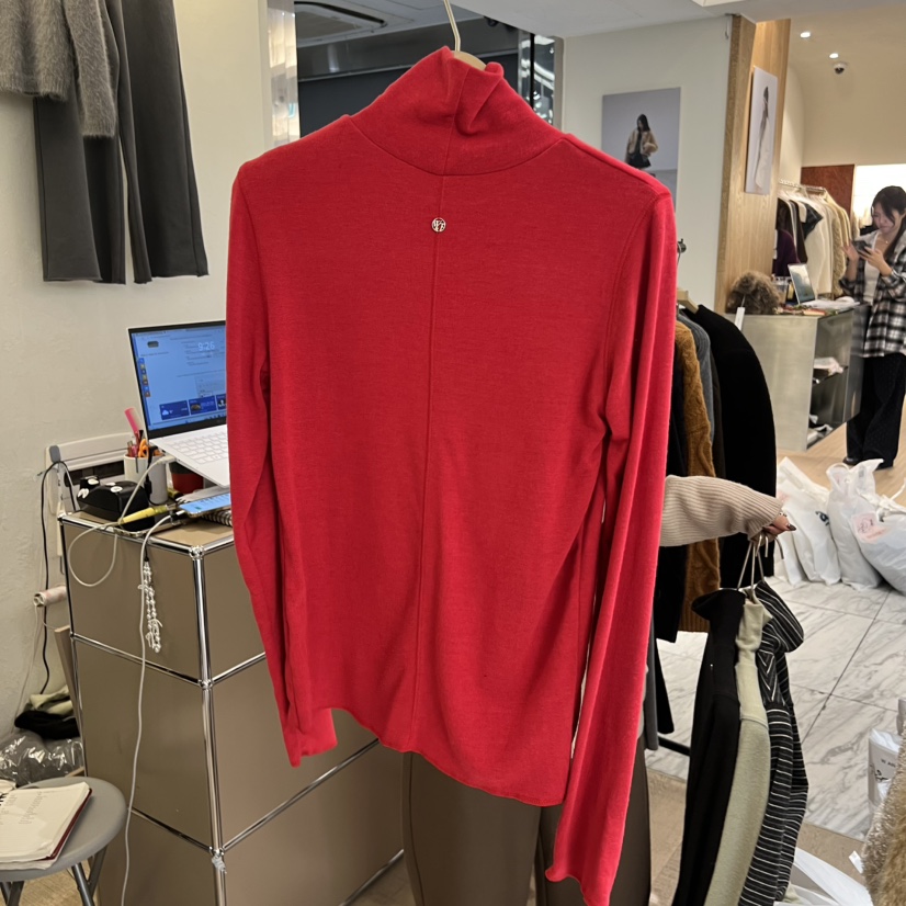 W AND J東大門㊣代購女士新款25秋冬熱賣時尚真品長袖T恤W AND J長袖T恤