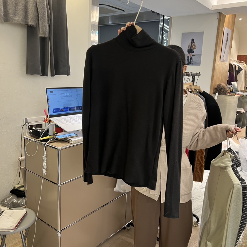 W AND J東大門㊣代購女士新款25秋冬熱賣時尚真品長袖T恤W AND J長袖T恤圖色2