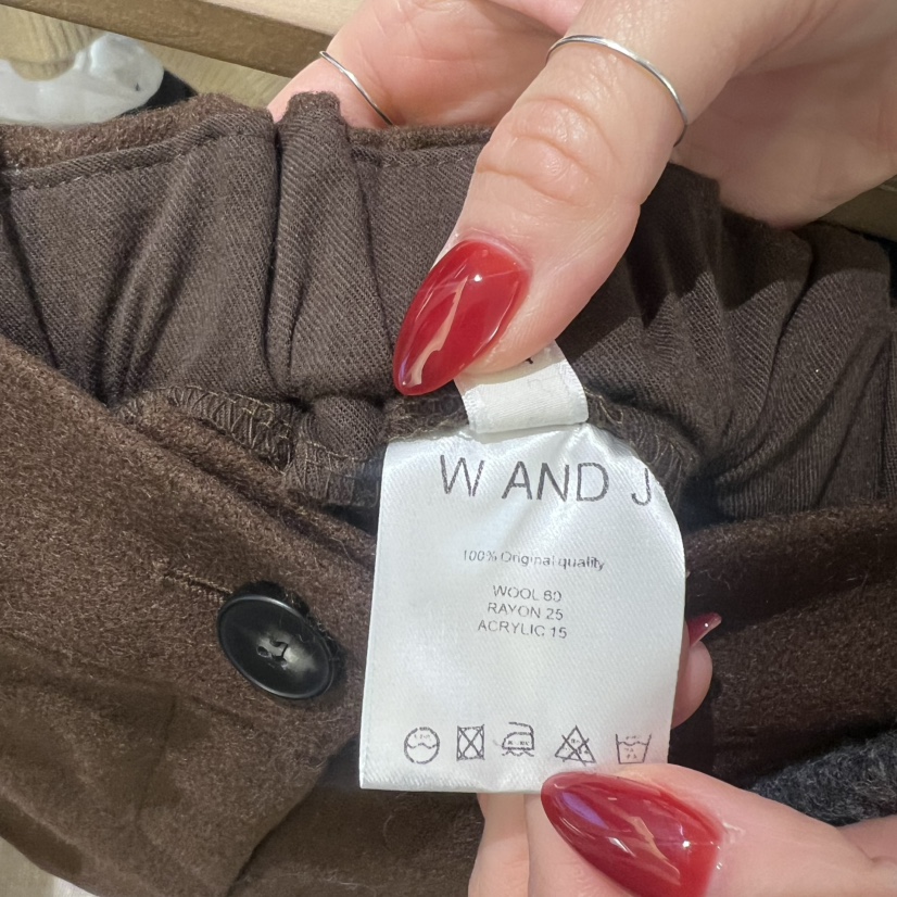 W AND J東大門㊣實拍女裝新款人氣推薦職業25秋冬真品短褲W AND J短褲