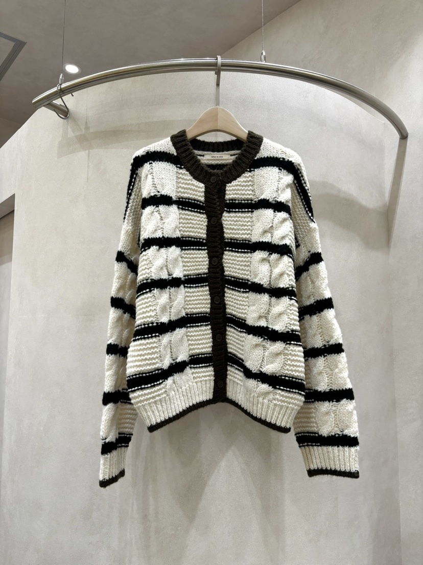 WHO IS SHE韓國代購㊣女裝新品職業人氣熱賣推薦25秋冬針織衫WHO IS SHE針織衫圖色1