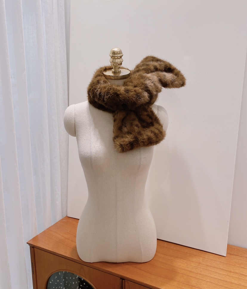 LETAILOR韓國直郵㊣女裝新品職業25秋冬熱賣休閑人氣圍巾披肩LETAILOR圍巾/披肩