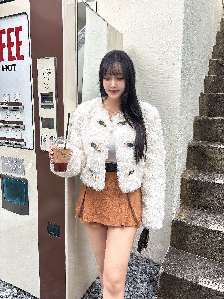 mars東大門㊣代購女裝新款真品人氣25秋冬職業短款大衣毛皮mars短款大衣