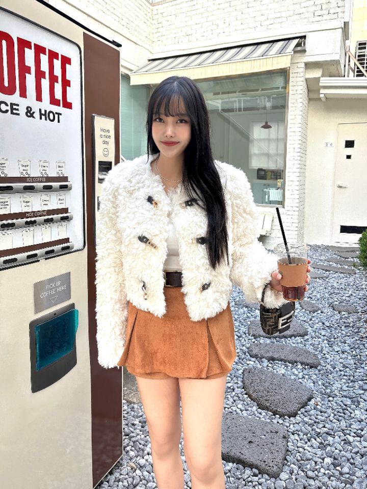 mars東大門㊣代購女裝新款真品人氣25秋冬職業短款大衣毛皮mars短款大衣