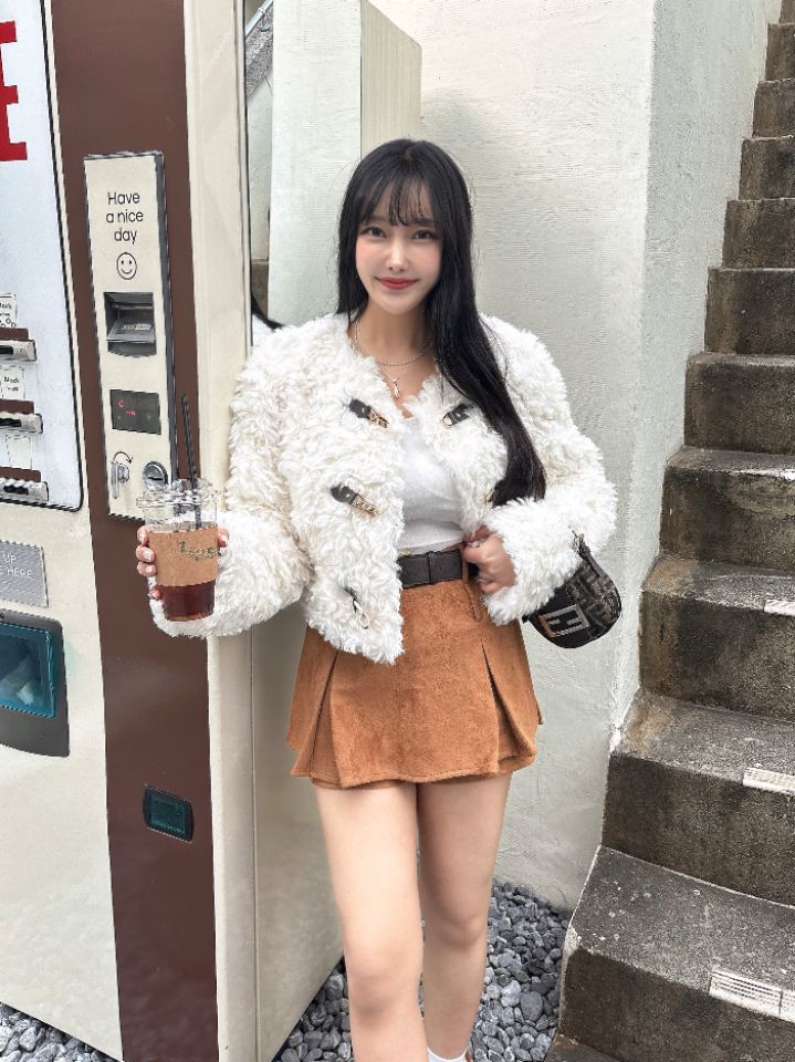 mars東大門㊣代購女裝新款真品人氣25秋冬職業短款大衣毛皮mars短款大衣