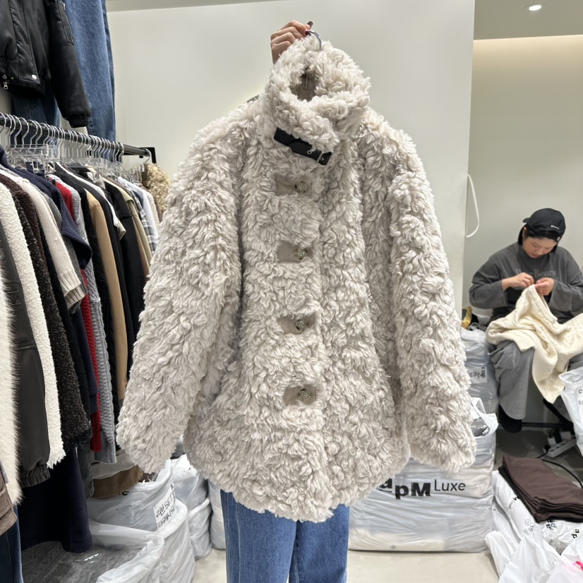 AT THE END東大門㊣代購女裝新品職業人氣推薦熱賣短款大衣AT THE END短款大衣圖色2