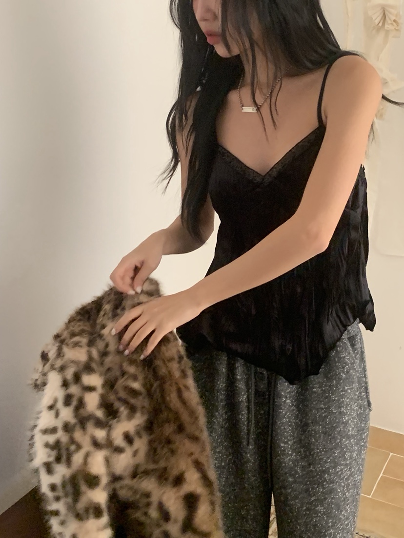 SUNDER MARKET韓國代購㊣女士新品休閑推薦吊帶背心天鵝絨SUNDER MARKET吊帶/背心