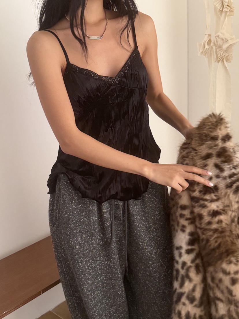 SUNDER MARKET韓國代購㊣女士新品休閑推薦吊帶背心天鵝絨SUNDER MARKET吊帶/背心