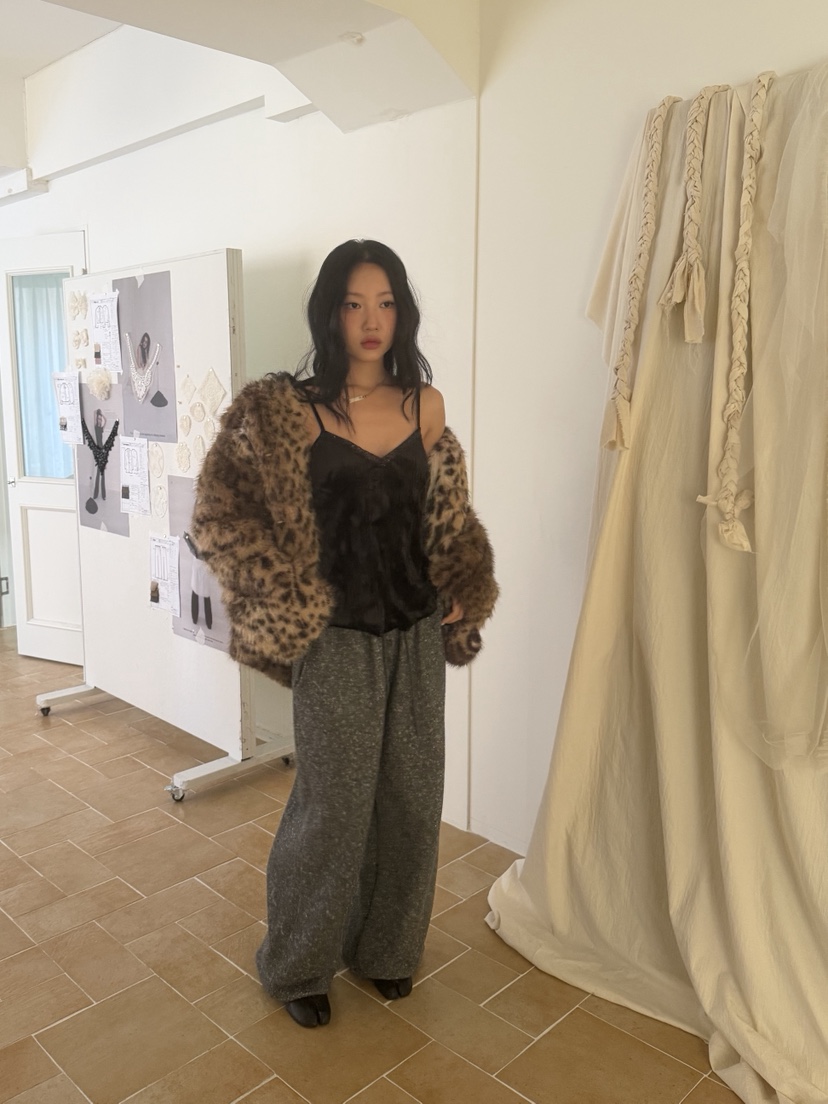 SUNDER MARKET韓國代購㊣女士新品休閑推薦吊帶背心天鵝絨SUNDER MARKET吊帶/背心