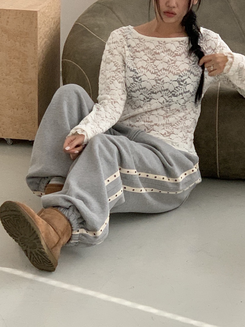 SUNDER MARKET韓國代購㊣女士新款真品人氣長袖T恤天鵝絨蕾絲SUNDER MARKET長袖T恤