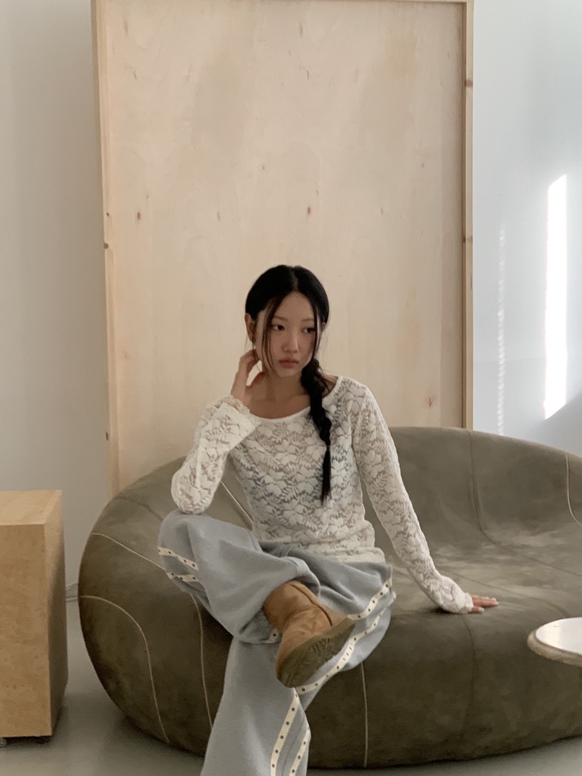 SUNDER MARKET韓國代購㊣女士新款真品人氣長袖T恤天鵝絨蕾絲SUNDER MARKET長袖T恤