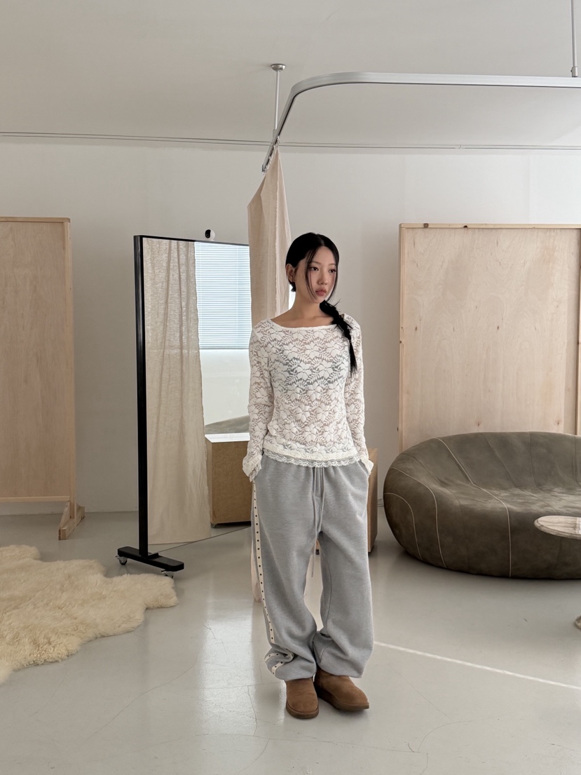 SUNDER MARKET韓國代購㊣女士新款真品人氣長袖T恤天鵝絨蕾絲SUNDER MARKET長袖T恤