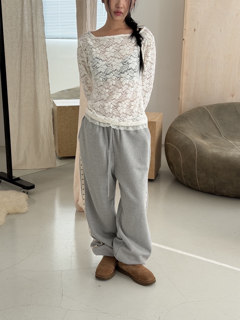 SUNDER MARKET韓國代購㊣女士新款真品人氣長袖T恤天鵝絨蕾絲SUNDER MARKET長袖T恤