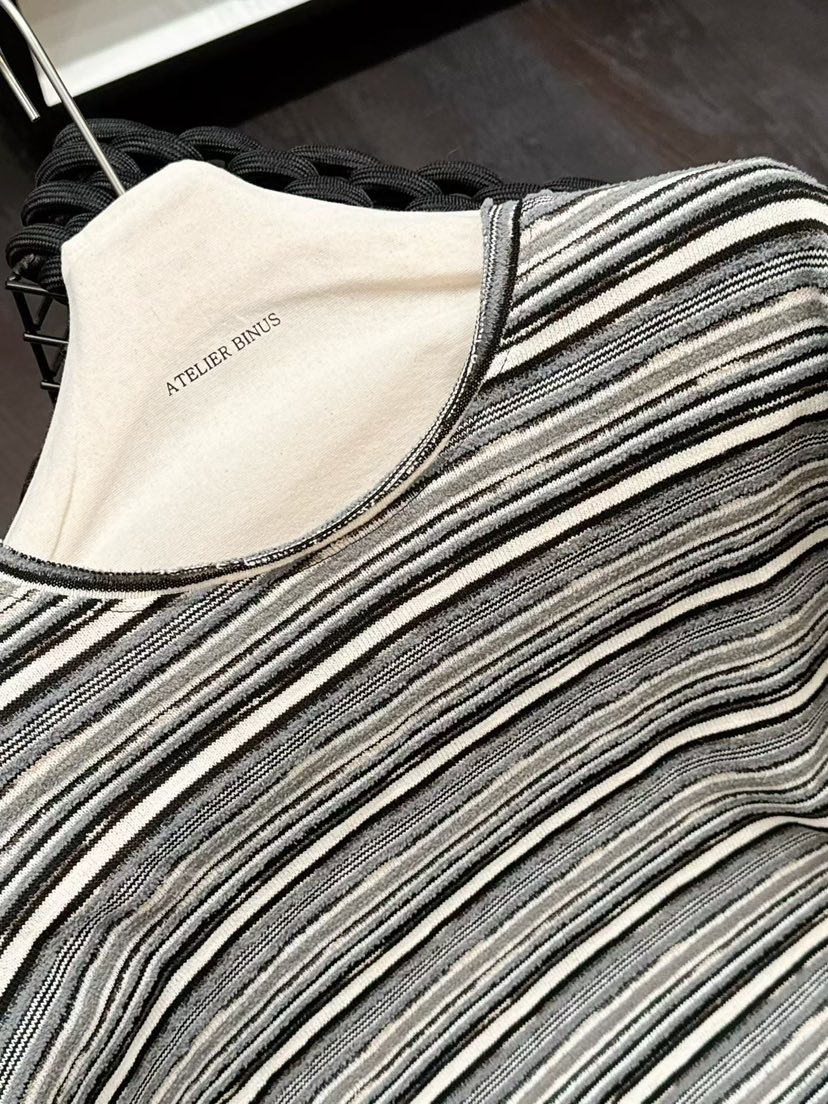 BINUS韓國直郵㊣女裝新品人氣真品推薦職業時尚熱賣25秋冬T恤BINUST恤