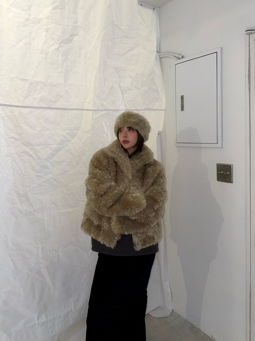 AWESOMESAUCE韓國直郵㊣女裝新品時尚休閑熱賣短款大衣含帽子AWESOME SAUCE短款大衣圖色2