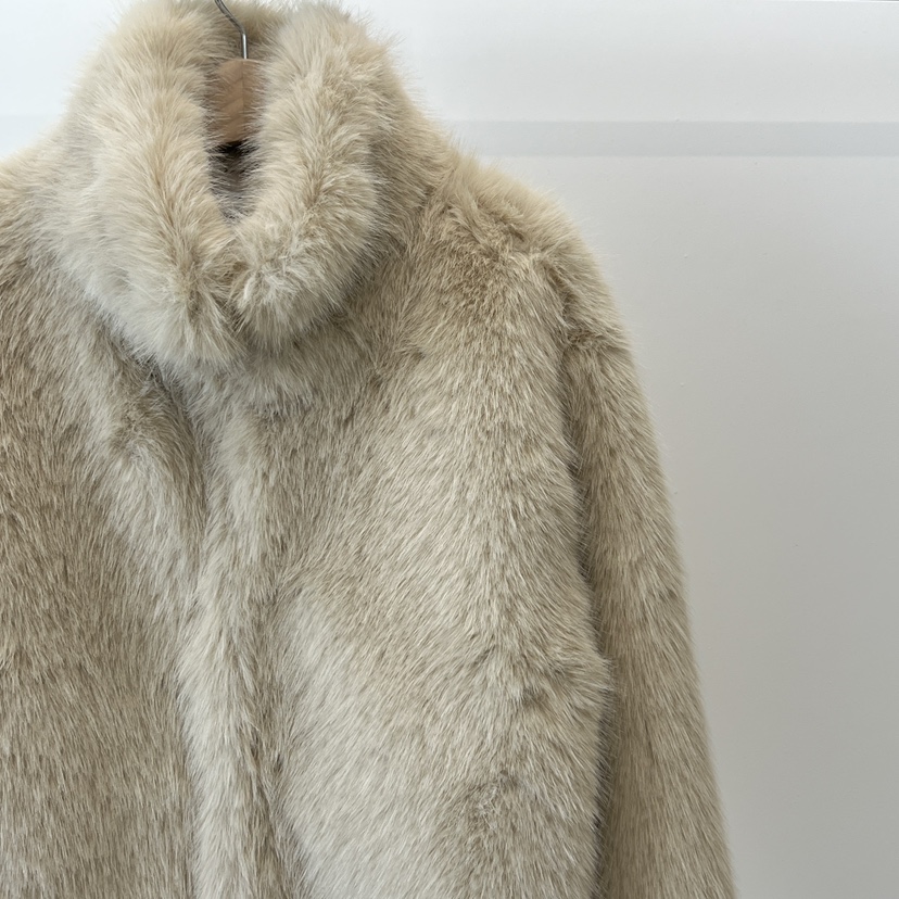 ANOTHER AVENUE東大門㊣實拍女裝新品休閑真品短款大衣貂皮ANOTHER AVENUE短款大衣