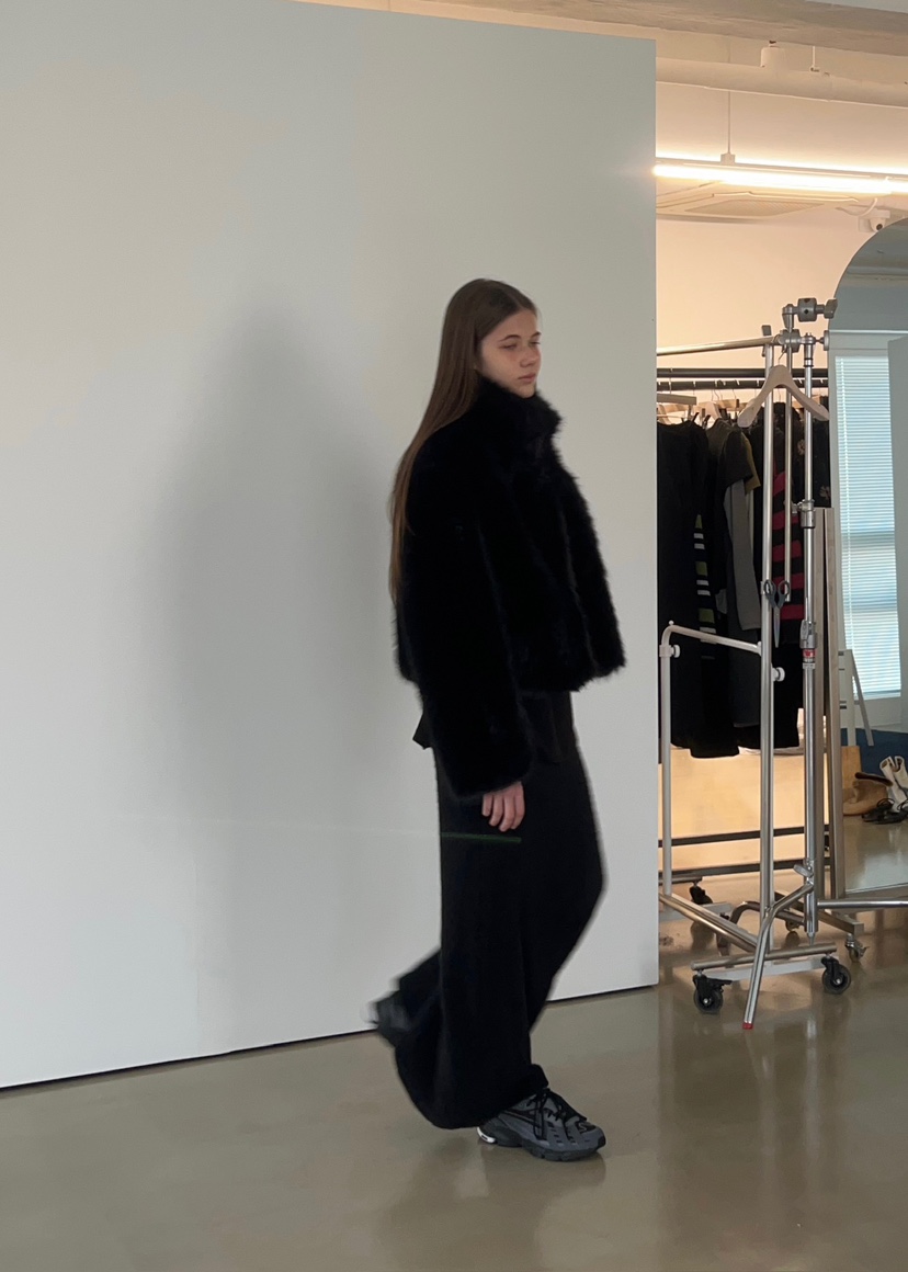 ANOTHER AVENUE東大門㊣實拍女裝新品休閑真品短款大衣貂皮ANOTHER AVENUE短款大衣