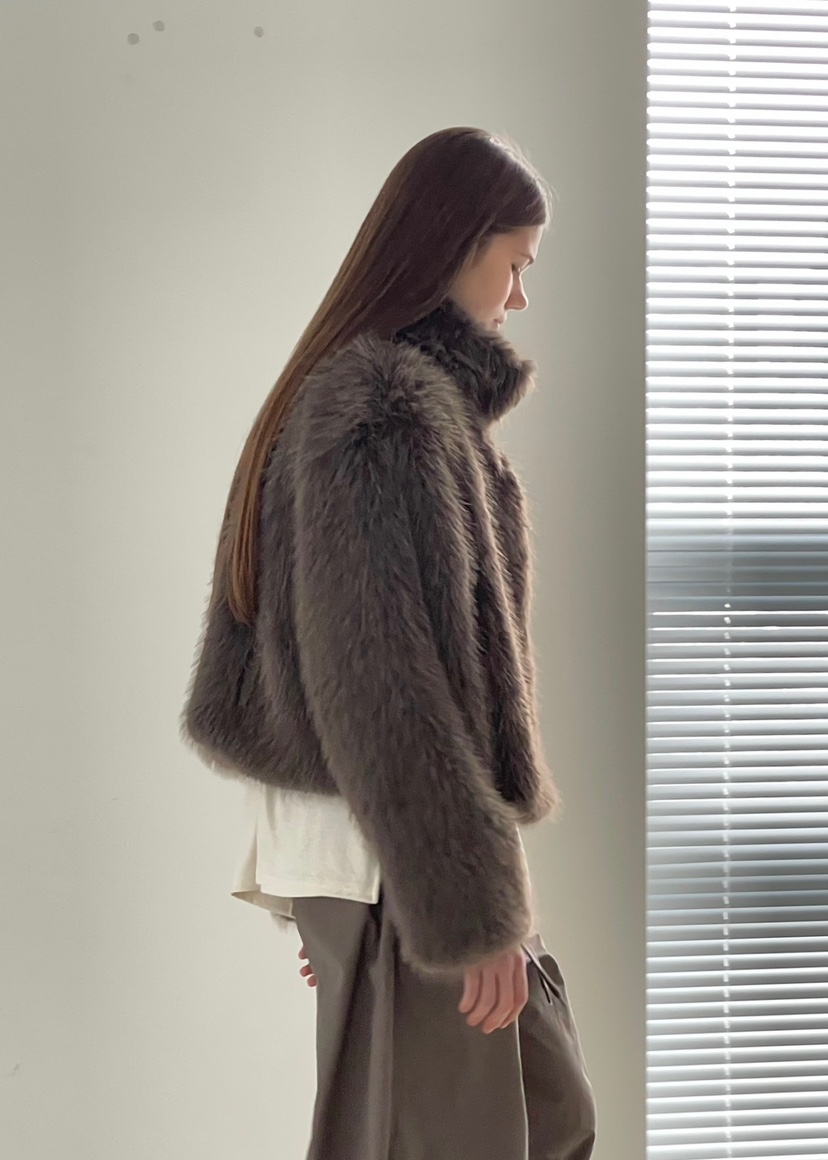 ANOTHER AVENUE東大門㊣實拍女裝新品休閑真品短款大衣貂皮ANOTHER AVENUE短款大衣
