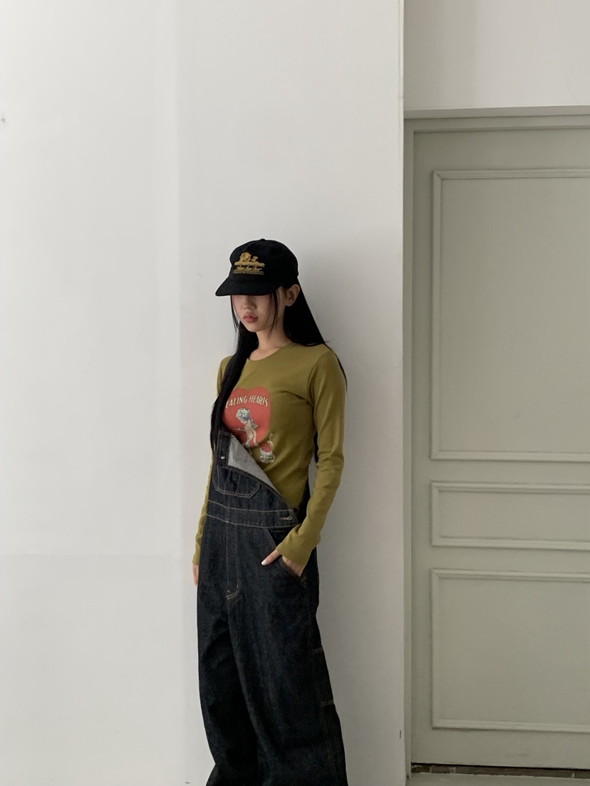 SUNDER MARKET韓國直郵㊣女士新款休閑熱賣25秋冬時尚長袖T恤SUNDER MARKET長袖T恤