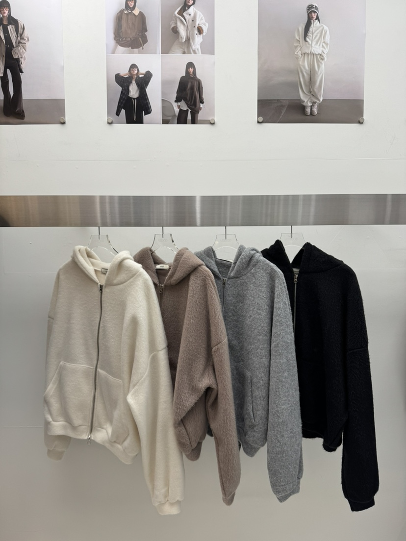 AMOOD韓國代購㊣女士新款推薦熱賣時尚25秋冬夾克安哥拉羊毛拉鏈AMOOD夾克