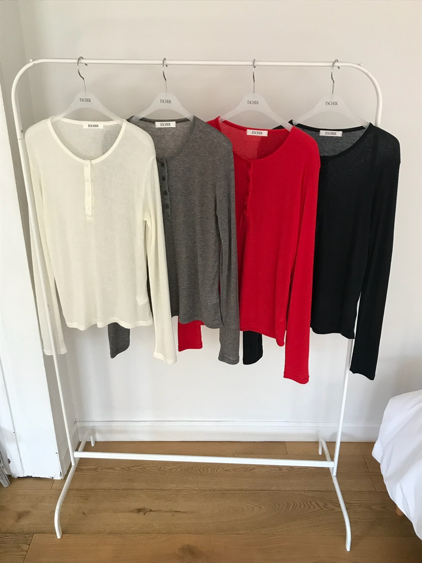 ESCHER韓國代購㊣女士新品時尚真品人氣長袖T恤不含吊帶紐扣ESCHER長袖T恤