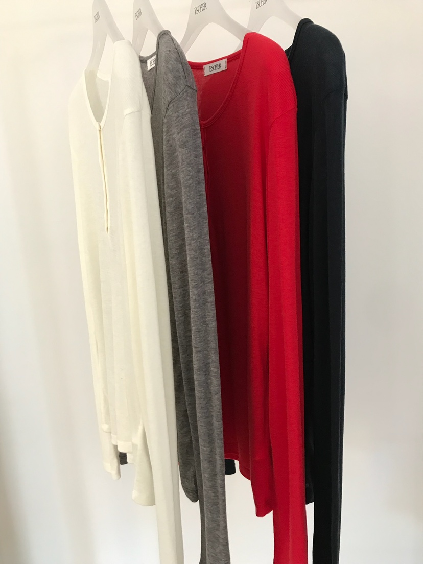 ESCHER韓國代購㊣女士新品時尚真品人氣長袖T恤不含吊帶紐扣ESCHER長袖T恤