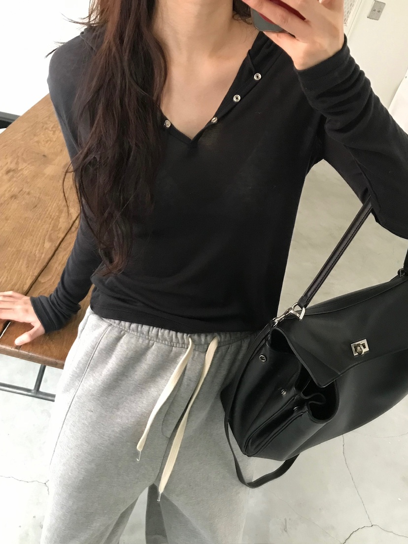 ESCHER韓國直郵㊣女裝新款時尚推薦人氣熱賣真品休閑長袖T恤ESCHER長袖T恤