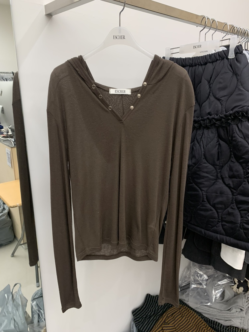 ESCHER韓國直郵㊣女裝新款時尚推薦人氣熱賣真品休閑長袖T恤ESCHER長袖T恤圖色1