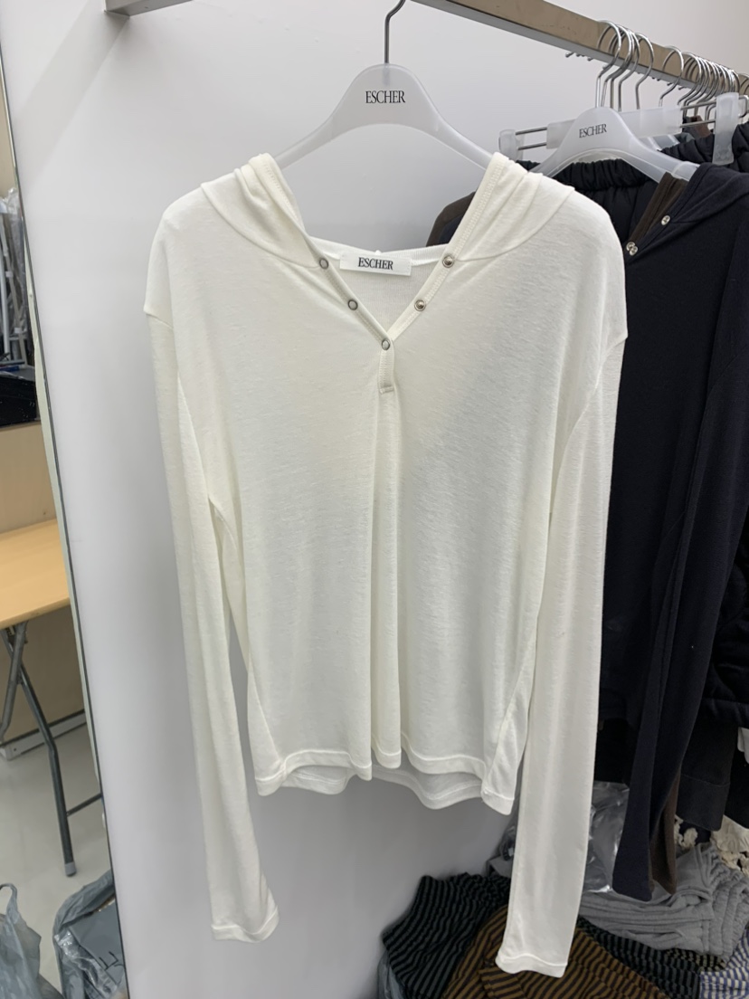 ESCHER韓國直郵㊣女裝新款時尚推薦人氣熱賣真品休閑長袖T恤ESCHER長袖T恤圖色3