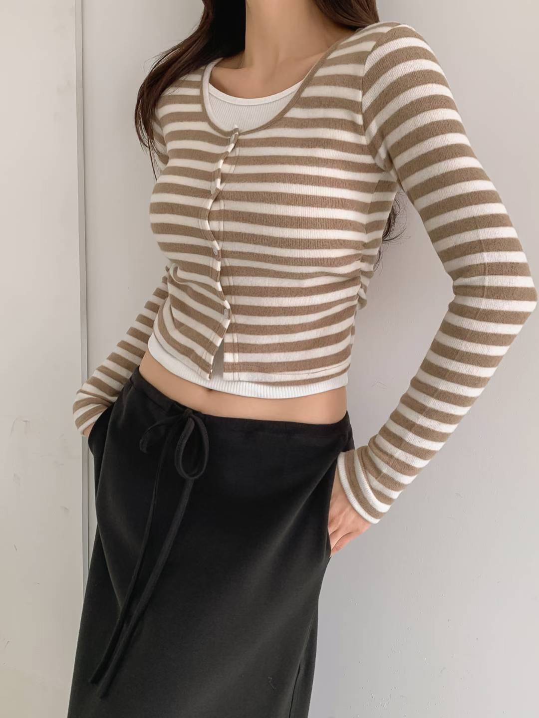 JOY-조이-T韓國直郵㊣女裝新款熱賣休閑人氣長袖T恤假兩件JOY-조이-T長袖T恤圖色1