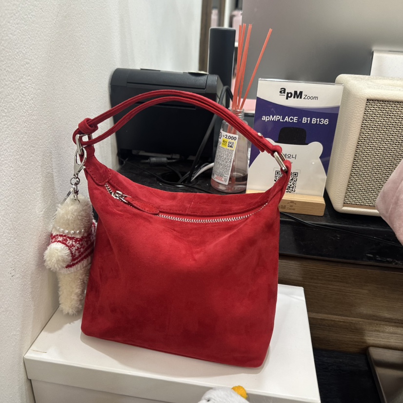 LEONIE韓國直郵㊣女裝新品真品單肩斜跨包不含飾品有長肩帶LEONIE單肩/斜跨包圖色4