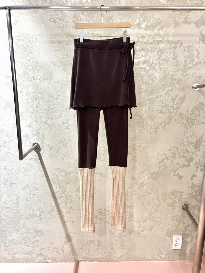 PIN-UP韓國直郵㊣女士新品熱賣休閑人氣真品打底褲鯊魚褲保暖PIN-UP打底褲/鯊魚褲圖色2