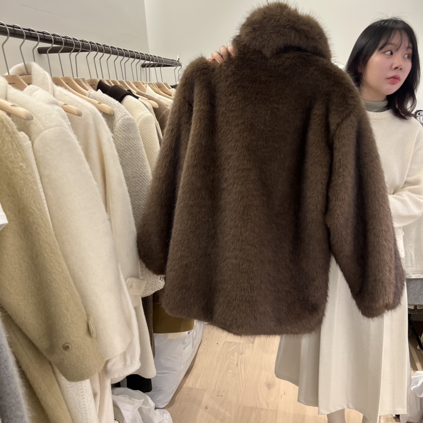 ANDYOUBROWN韓國直郵㊣女士新款時尚25秋冬休閑短款大衣皮草ANDYOUBROWN短款大衣