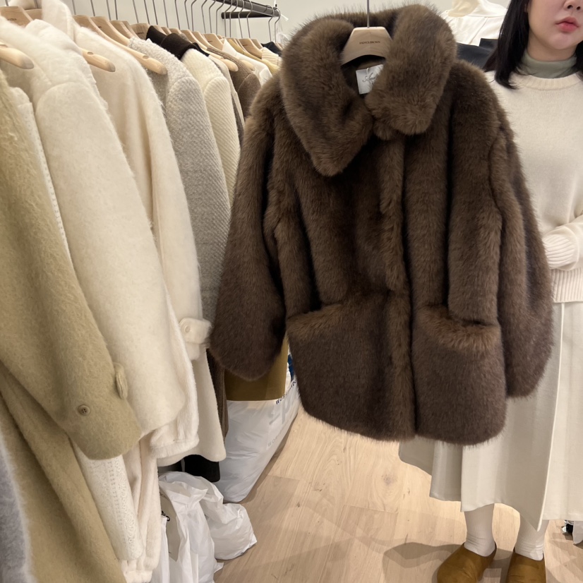 ANDYOUBROWN韓國直郵㊣女士新款時尚25秋冬休閑短款大衣皮草ANDYOUBROWN短款大衣圖色2