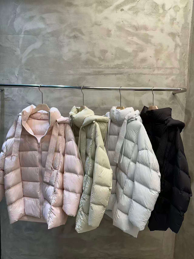 SIMPLE PARK/WMSTORY東大門㊣實拍女裝新品真品短款羽絨服SIMPLE PARK/WMSTORY短款羽絨服圖色3左三色