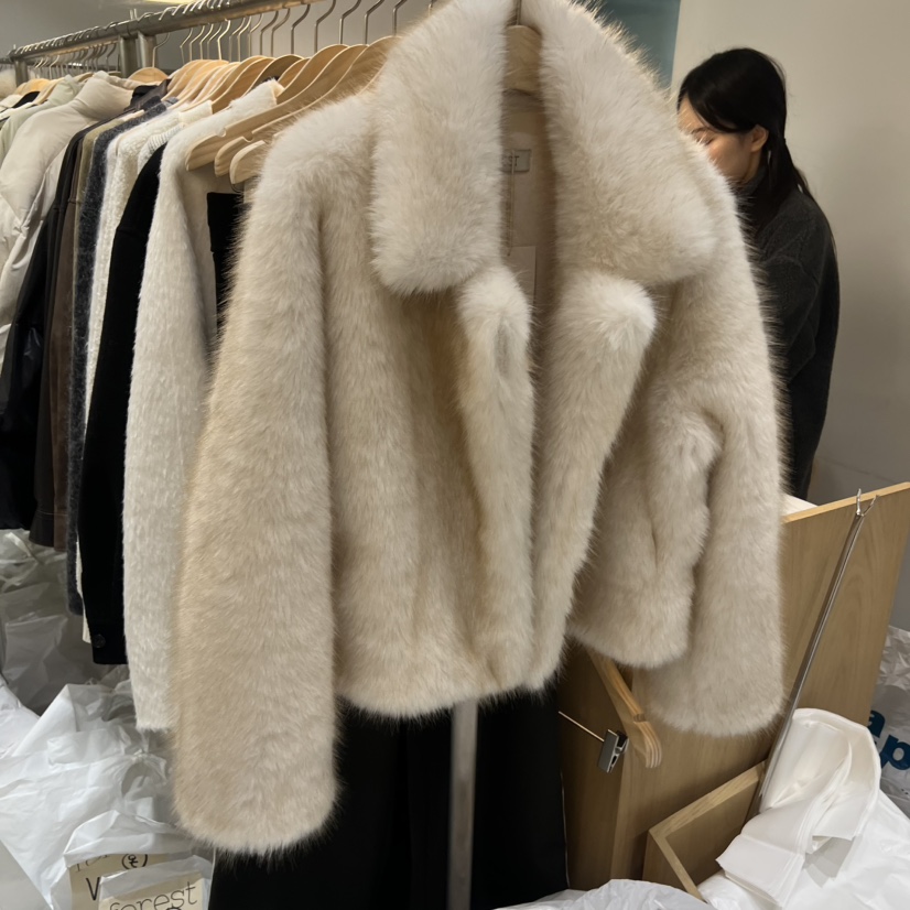 FOREST東大門㊣代購女裝新款休閑熱賣真品推薦短款大衣皮草FOREST短款大衣圖色2