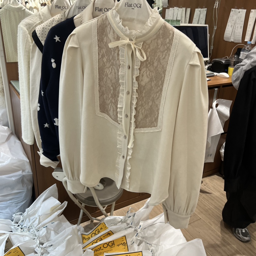 OGI東大門㊣代購女裝新款25秋冬熱賣真品時尚推薦襯衫蕾絲衫FLat OGI襯衫/蕾絲衫圖色1