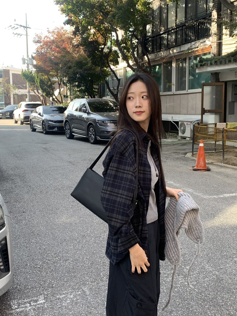 ALOT韓國直郵㊣女士新品真品時尚人氣推薦襯衫蕾絲衫抓絨格子A LOT襯衫/蕾絲衫