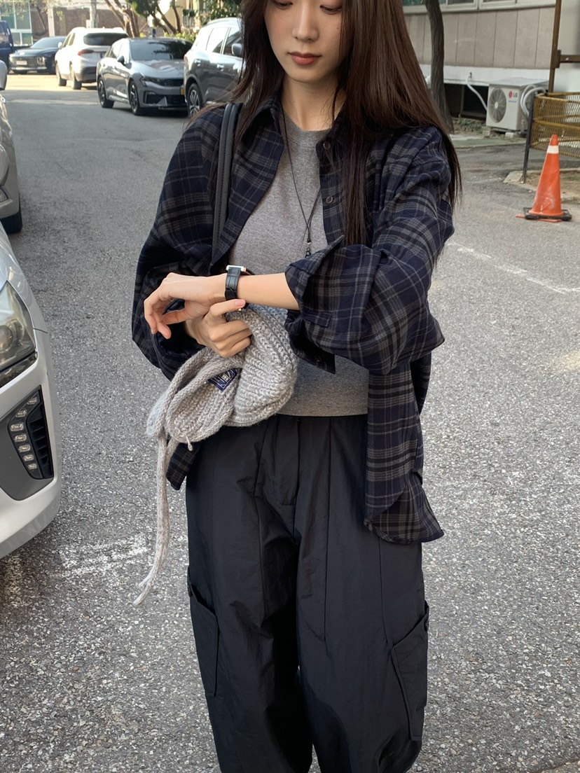 ALOT韓國直郵㊣女士新品真品時尚人氣推薦襯衫蕾絲衫抓絨格子A LOT襯衫/蕾絲衫