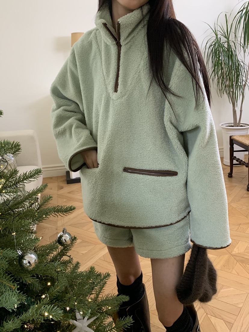 ALOT東大門㊣實拍女士新款人氣休閑推薦熱賣時尚衛衣皮革羊毛A LOT衛衣