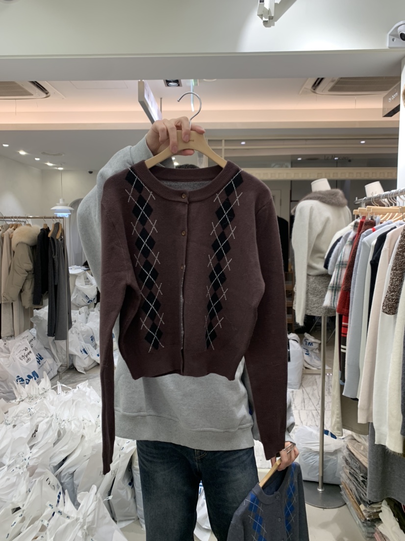 BY BOMI韓國直郵㊣女裝新款時尚推薦職業25秋冬針織衫格紋開衫BY BOMI針織衫圖色2