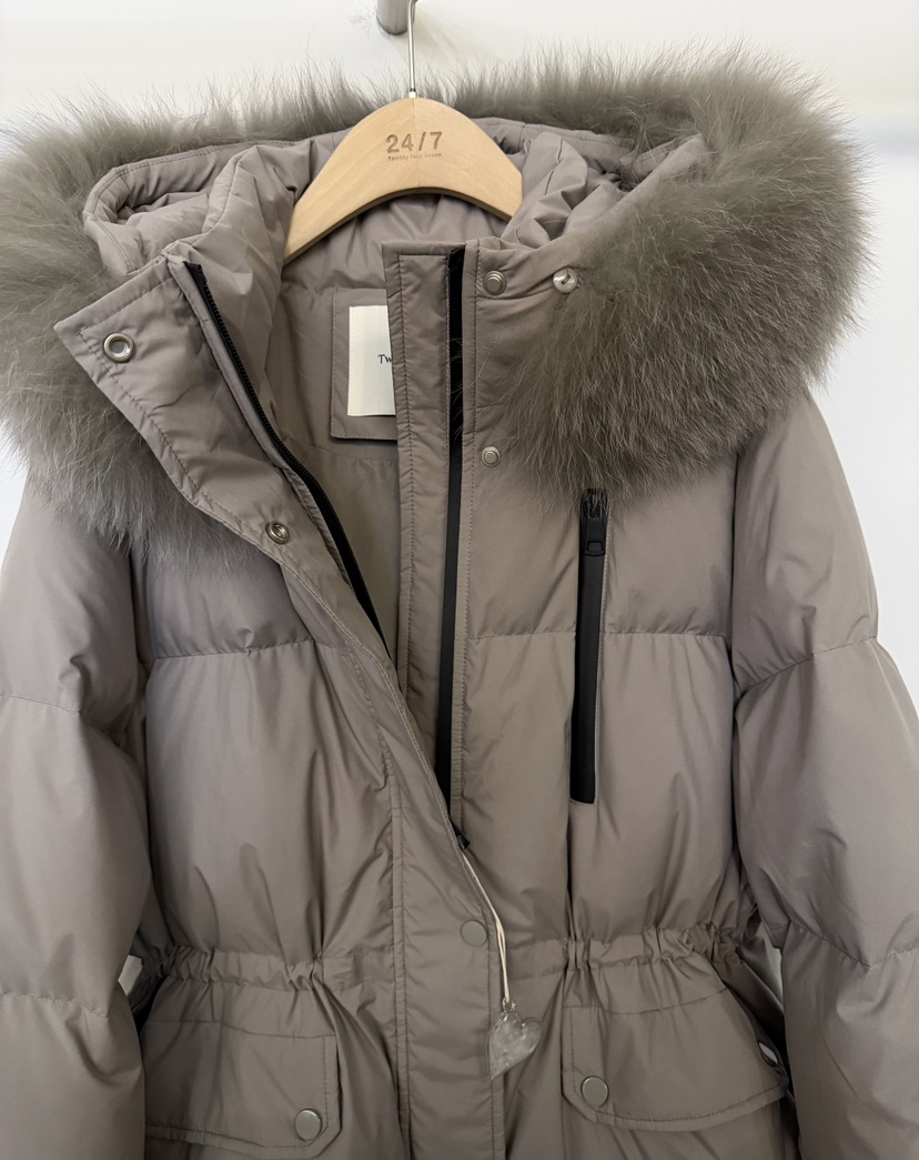 TWENTY FOUR SEVEN24-7東大門㊣實拍女士新品熱賣長款羽絨服狐貍填充絨TEWNTY FOUR SEVEN24-7長款羽絨服