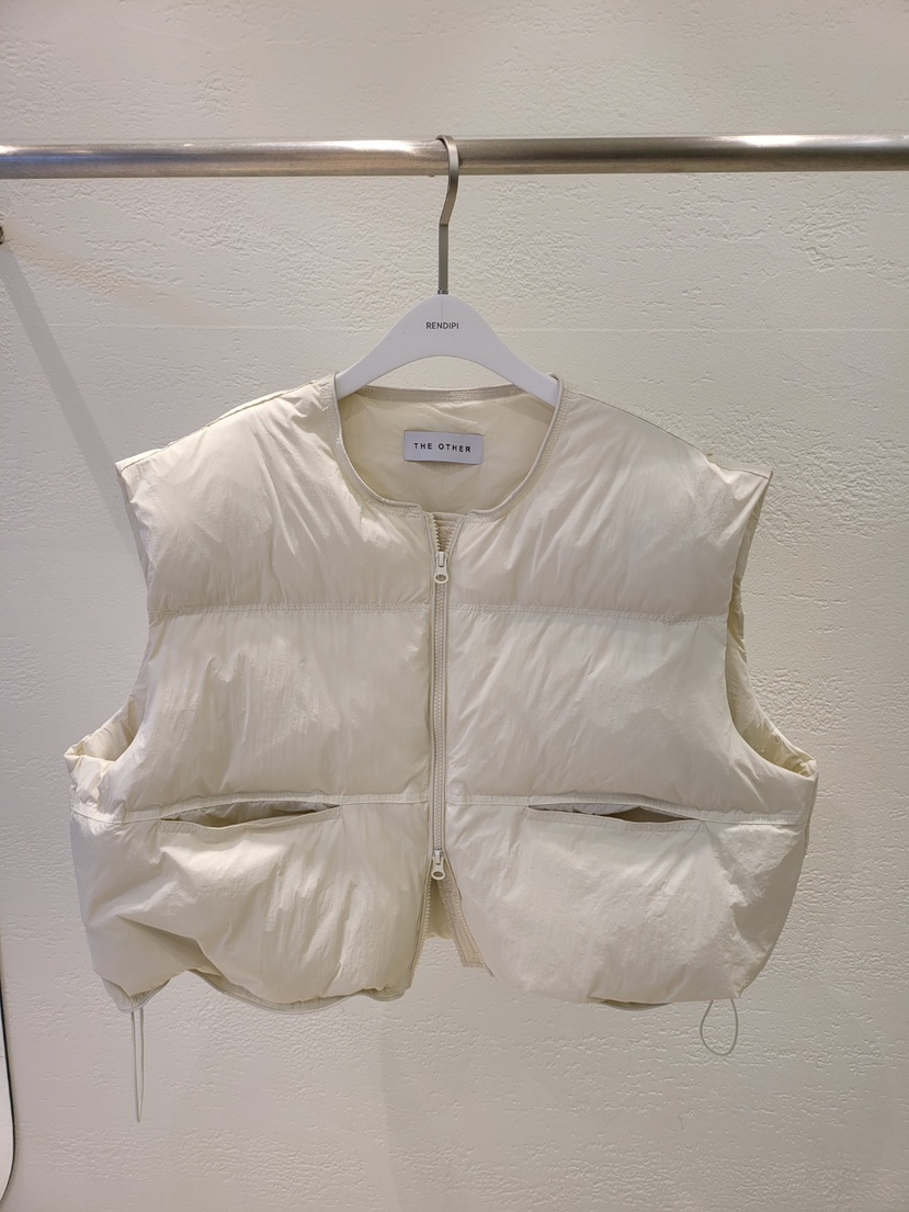 THE OTHER東大門㊣代購女裝新品25秋冬人氣真品熱賣馬甲鴨絨THE OTHER馬甲圖色1