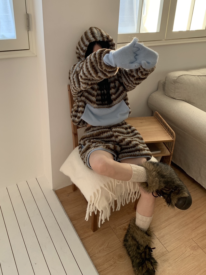 MORE THAN-P韓國代購㊣女裝新品休閑熱賣時尚25秋冬職業衛衣MORE THAN衛衣