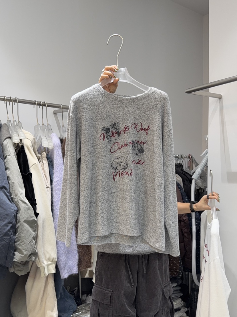 LOOKK東大門㊣實拍女裝新品25秋冬熱賣職業休閑人氣長袖T恤LOOKK長袖T恤圖色2