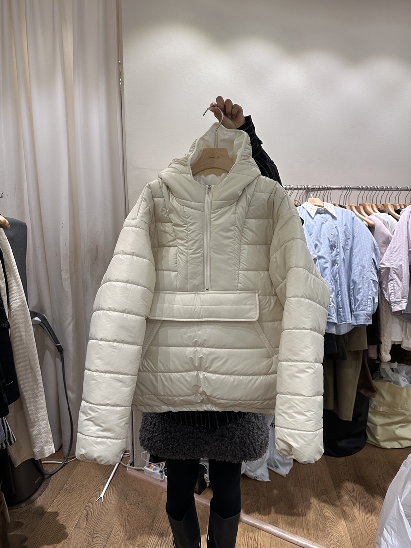 AUVERFIT東大門㊣直郵女士新款休閑時尚職業推薦熱賣短款棉服AUVERFIT短款棉服圖色1