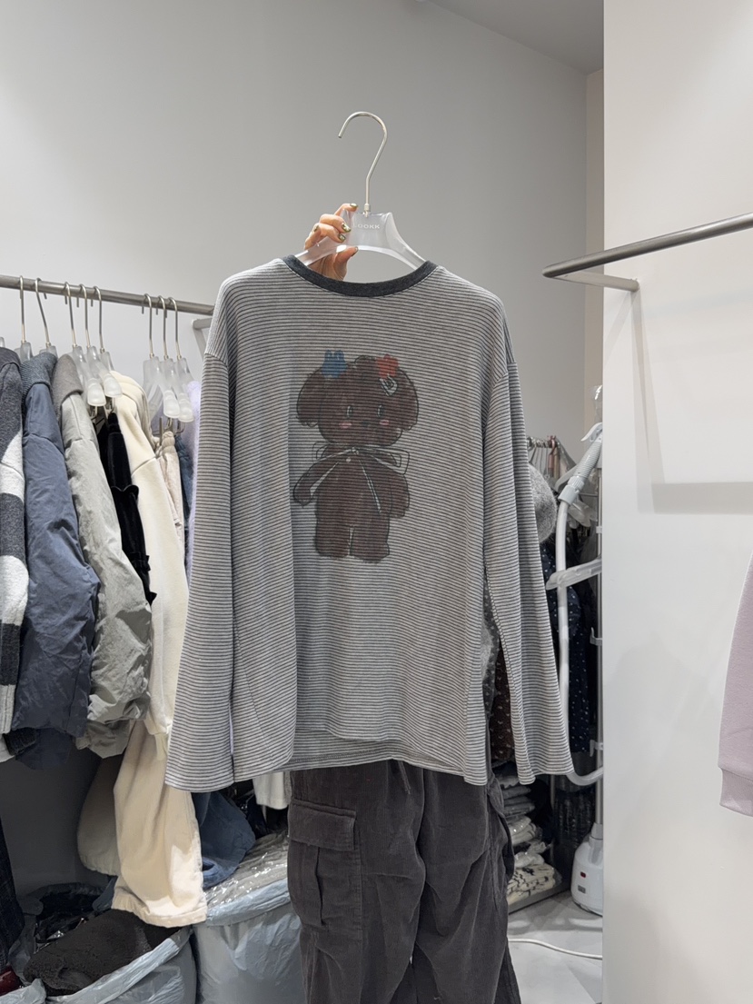 LOOKK東大門㊣代購女裝新品職業休閑推薦25秋冬人氣長袖T恤LOOKK長袖T恤圖色1