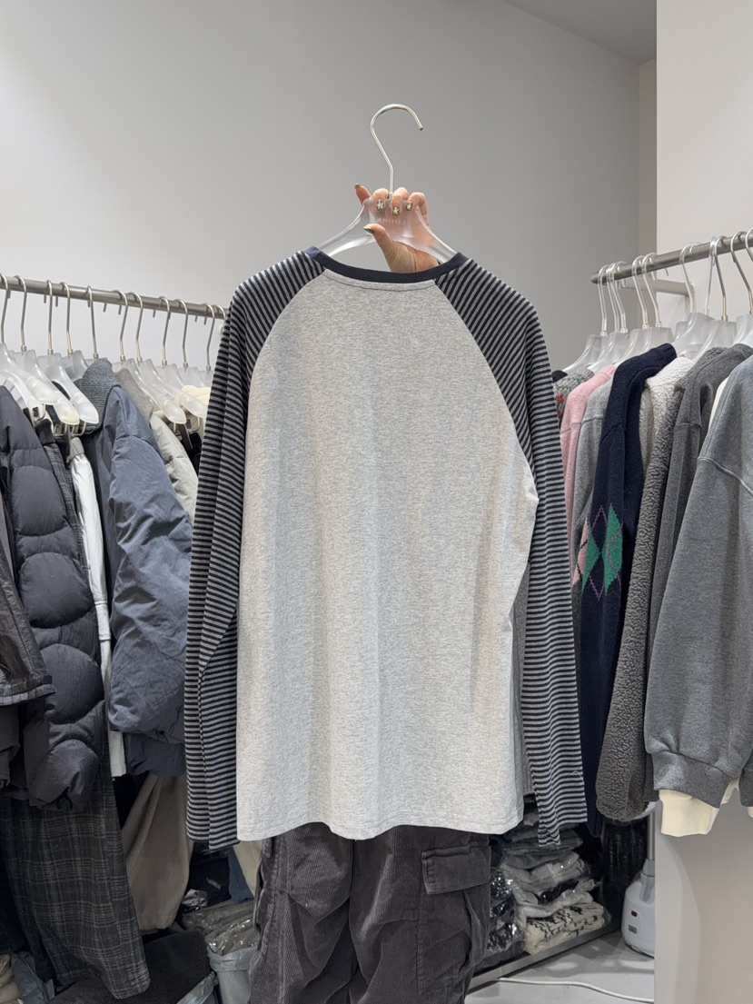 LOOKK東大門㊣實拍女裝新款推薦人氣真品25秋冬時尚長袖T恤LOOKK長袖T恤