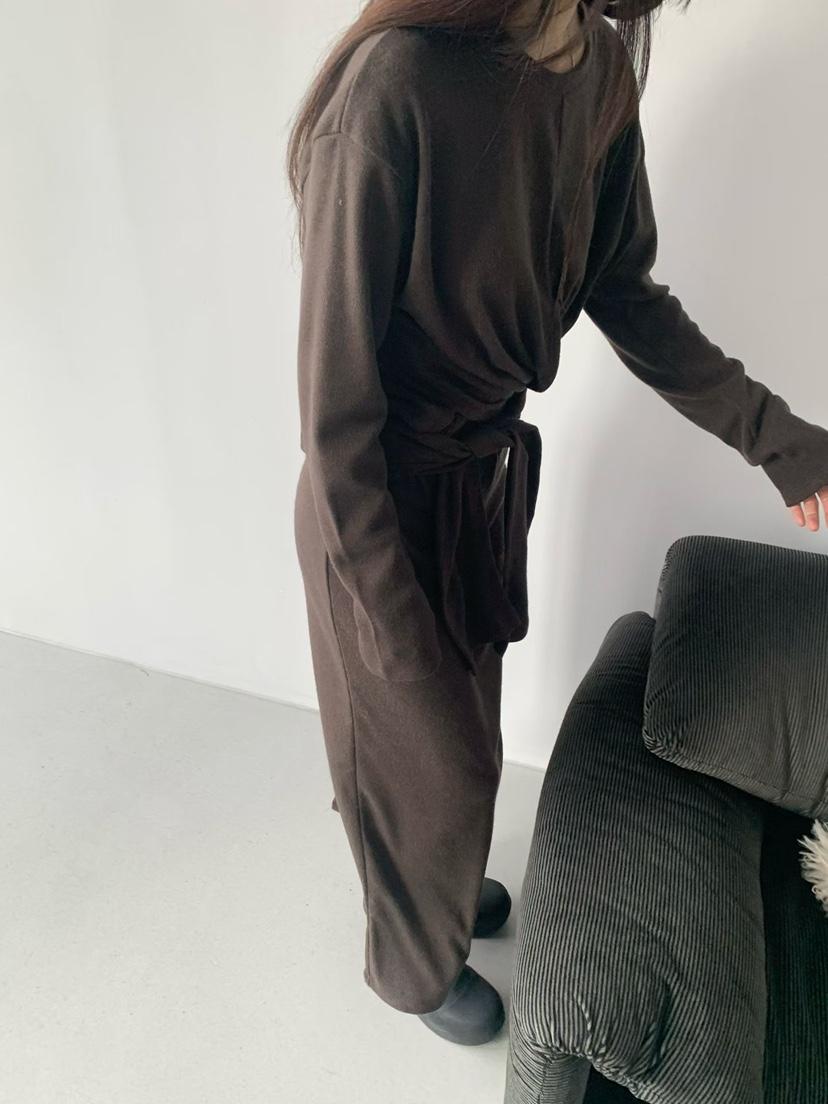 TAF東大門㊣實拍女裝新款25秋冬推薦長袖T恤安哥拉羊毛系帶TAF長袖T恤