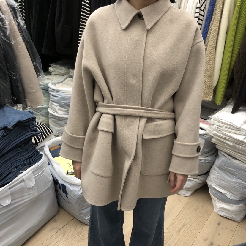 MOI-A韓國代購㊣女裝新品休閑人氣短款大衣手工制作含腰帶MOI-A短款大衣圖色1