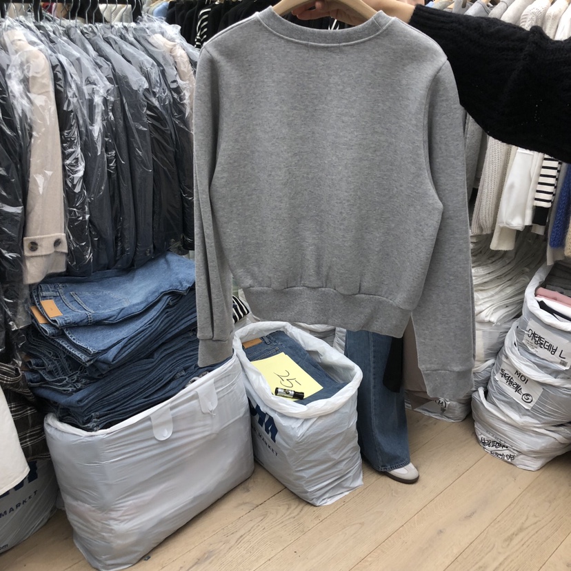 MOI-A東大門㊣直郵女裝新品休閑25秋冬真品熱賣人氣衛衣加絨MOI-A衛衣